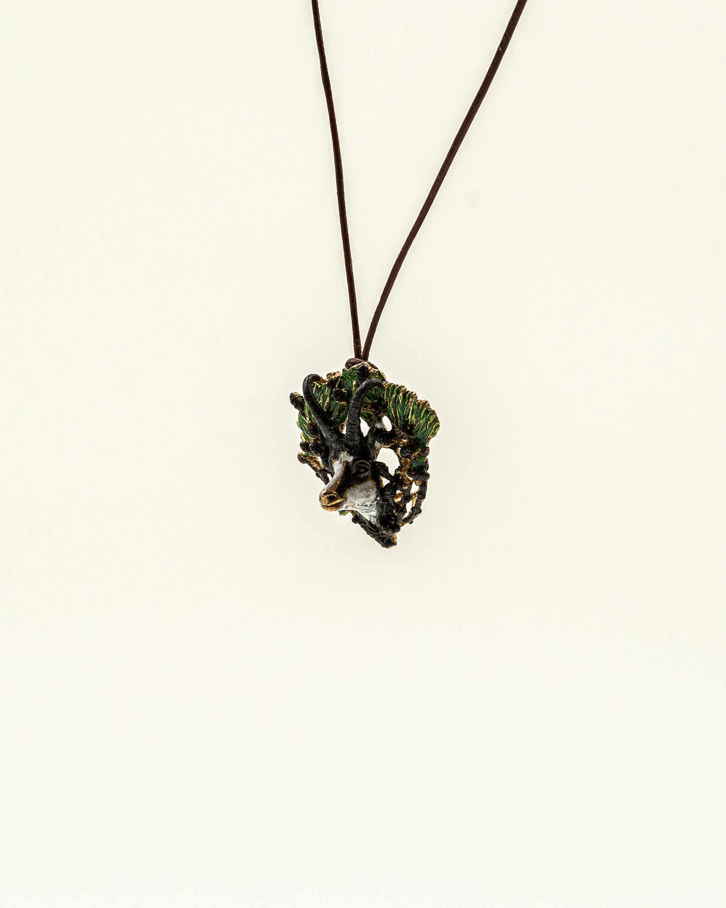 Collana Camoscio